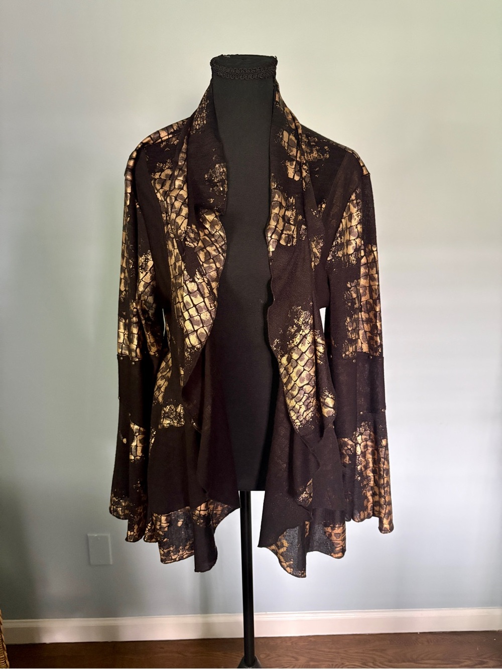 Black Open-Front Cardigan with Gold Metallic Print